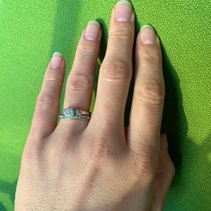 White gold Diamond Ring